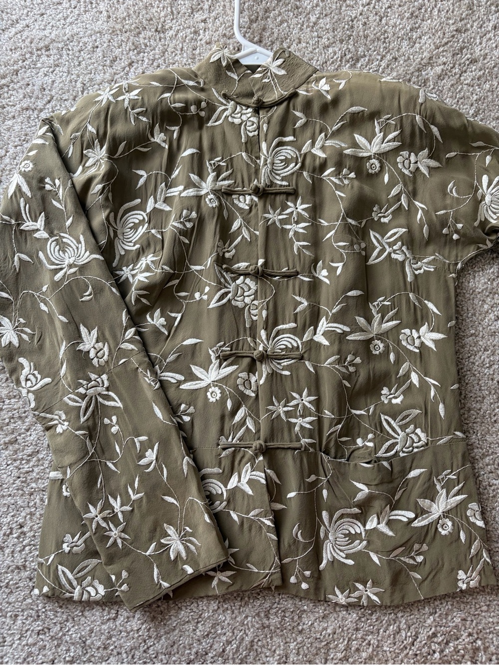 Vtg Traditional Chinese Embroidered 100% Silk Olive Mandarin Collar Top